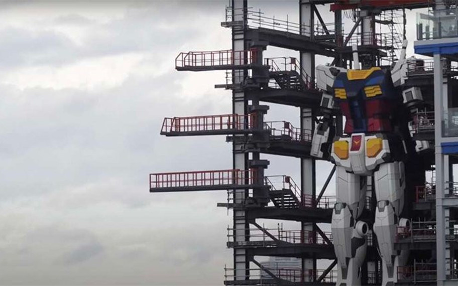 18 Metrelik Devasa Robot, Yürümeye Hazırlanıyor. İzleyin...