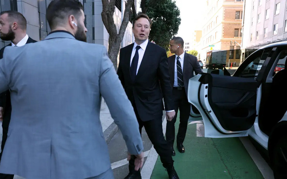 Tesla rekor gelir açıkladı; yine de kimseyi memnun edemedi