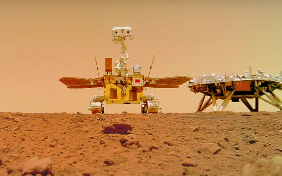 Çin'in Mars keşif aracı Zhurong, Mars'ta yeraltında gömülü, tuhaf altıgen yapılar buldu
