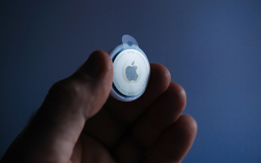 Araba hırsızlarına kötü haber: Herkese ücretsiz AirTag dağıttılar!