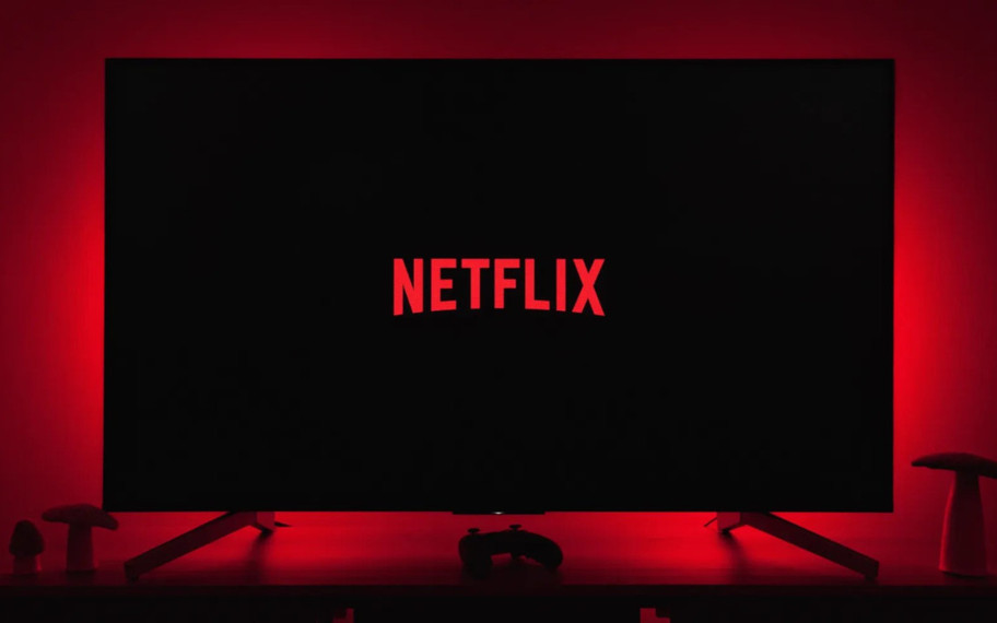 Netflix, geleneksel TV kanallarını da göstermeye başlıyor