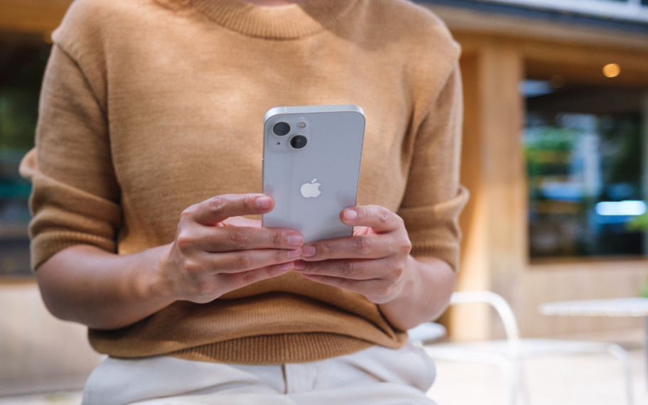 Apple, iPhone 17 ve katlanabilir iPhone için malzeme tercihini değiştiriyor