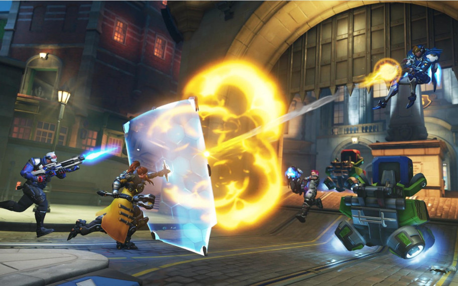 Overwatch 2’de konsol oyuncularına klavye ve fare imkanı