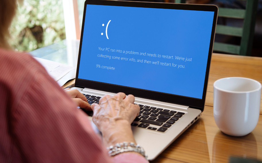 Apple’ın yeni reklamı, Windows PC’leri “Mavi Ölüm Ekranı” ile vurdu