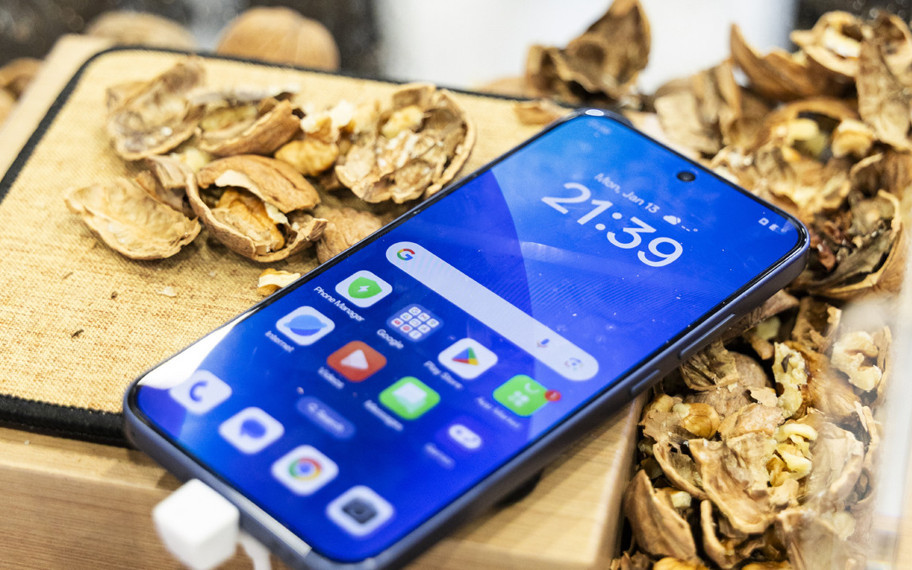 OPPO A6 Pro duyuruldu: Bu telefonu kırmak için ekstra çabalamak gerekiyor