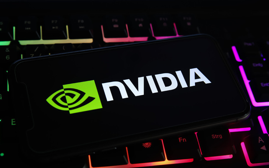 CEO imzalı özel sürüm GeForce RTX 2080 Ti Cyberpunk 2077 Edition: İki karttan biri sizin olabilir!