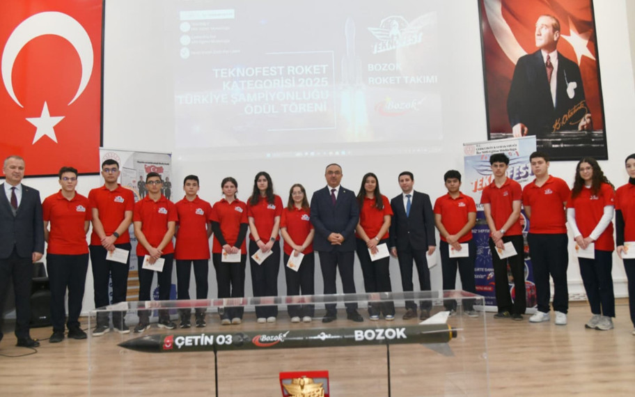 Tekirdağ'dan gökyüzüne: "Çetin 03" roketi TEKNOFEST’te şampiyon oldu