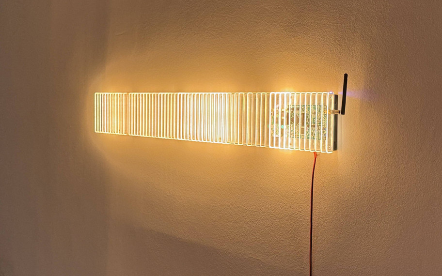 Bu hacker, Wi-Fi sinyallerini duvara asılan bir sanat eserine dönüştürdü