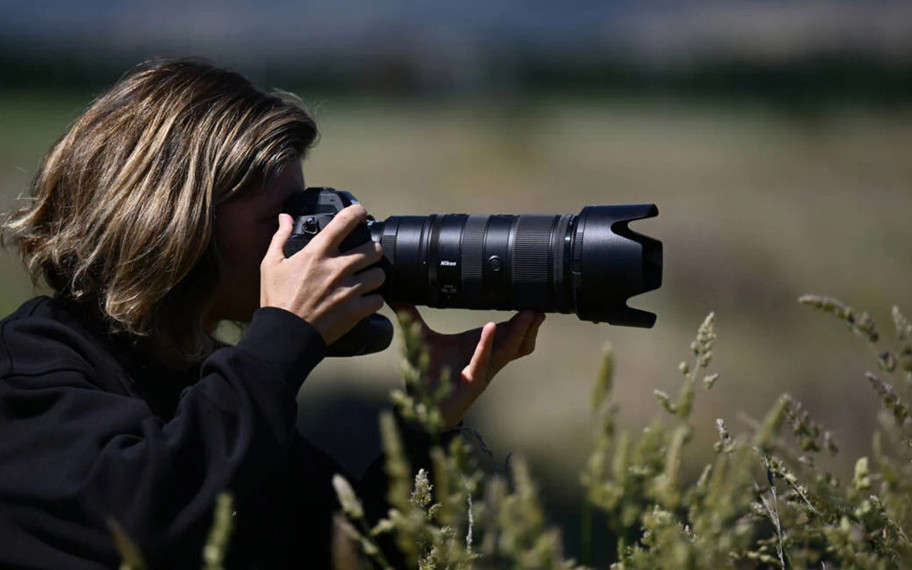 Profesyonel çekimlerde hafiflik dönemi: Nikon’un yeni telefoto lensi sahnede