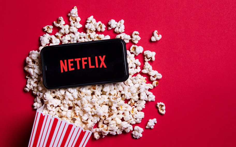 Netflix daha fazla reklam gösterecek: Dikey videolar ve podcastler sırada