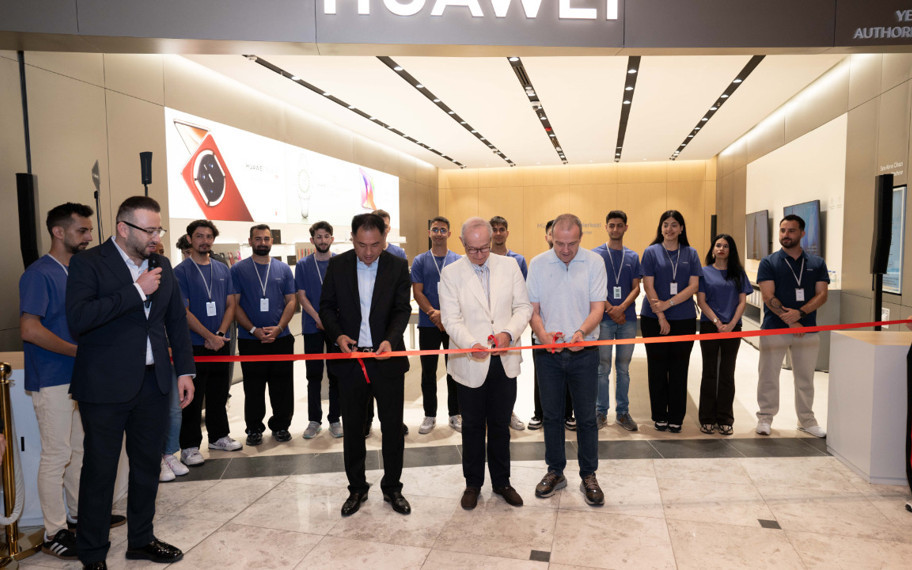 HUAWEI, Marmara Forum'da yeni deneyim mağazasını açtı