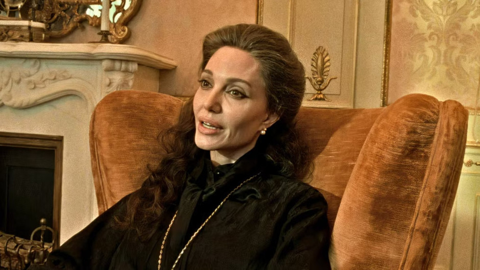 Angelina Jolie, "Anxious People" ile beyazperdeye geri dönüyor