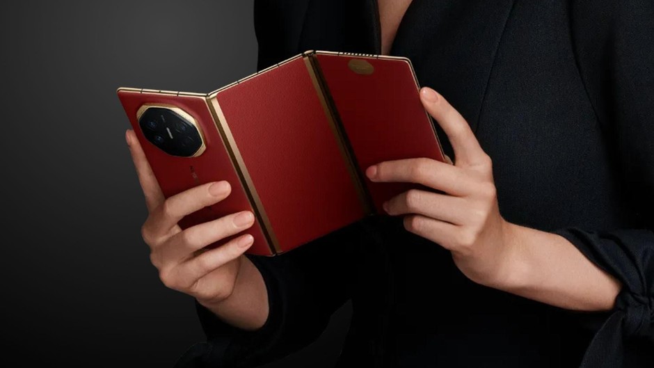Huawei, üçe katlanabilir telefonu Meta XT'yi yenilemeye hazırlanıyor