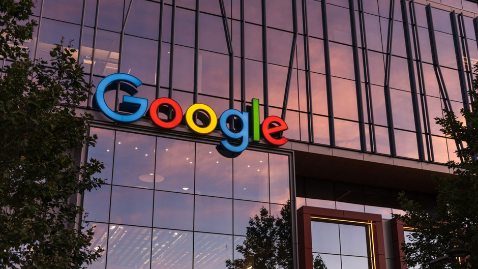 Google'dan 18 yaş altına otomatik kısıtlama geliyor!