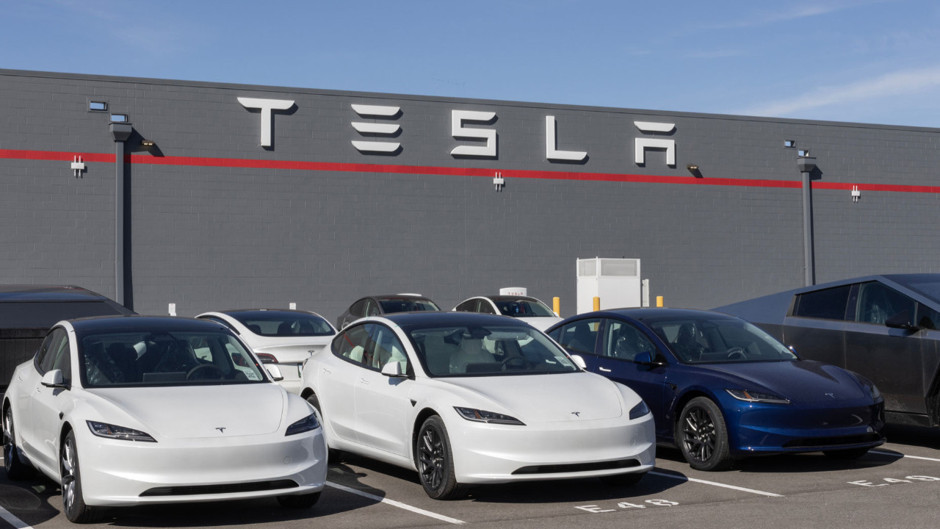 Tesla, Çin'de DeepSeek'e sarıldı