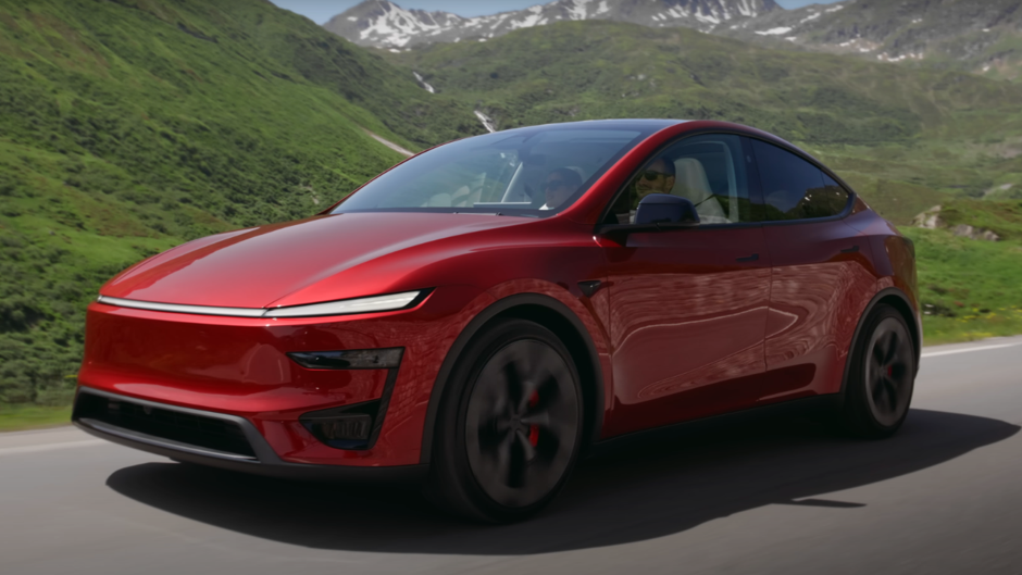 Tesla, Avrupa’da yeni Model Y Performance ile sahneye çıktı