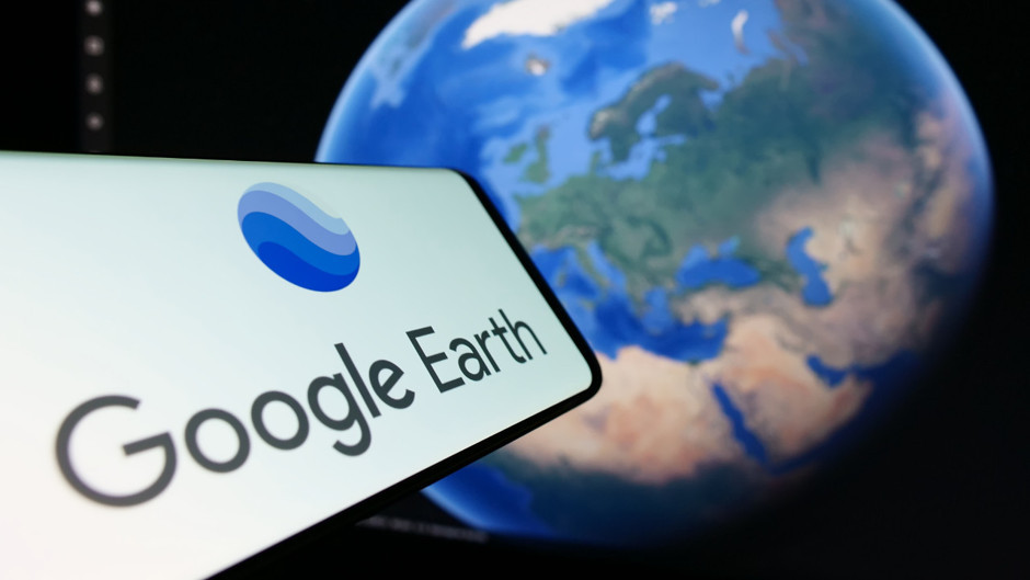 Google Haritalar'da keşfedilen "UFO" tartışmaları alevlendirdi