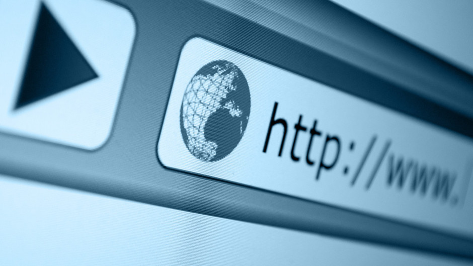 Ölü İnternet Teorisi: İnternette her üç kişiden biri sahte mi?