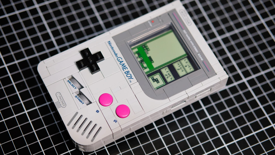 Nostalji ve teknoloji buluştu, 421 parçalık Lego seti çalışan bir Game Boy'a dönüştü