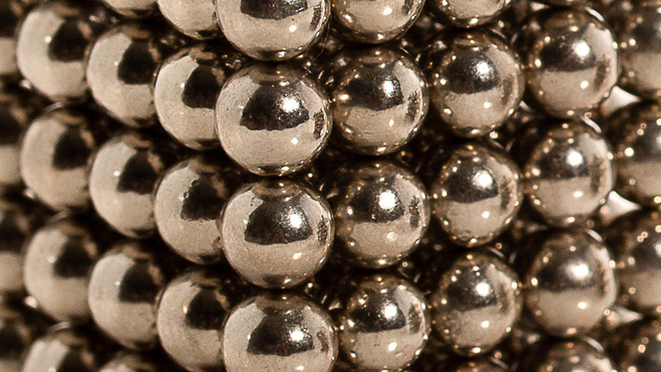 Süper güçlü mıknatıslar, küçük bir çocuğu nasıl hastanelik etti?