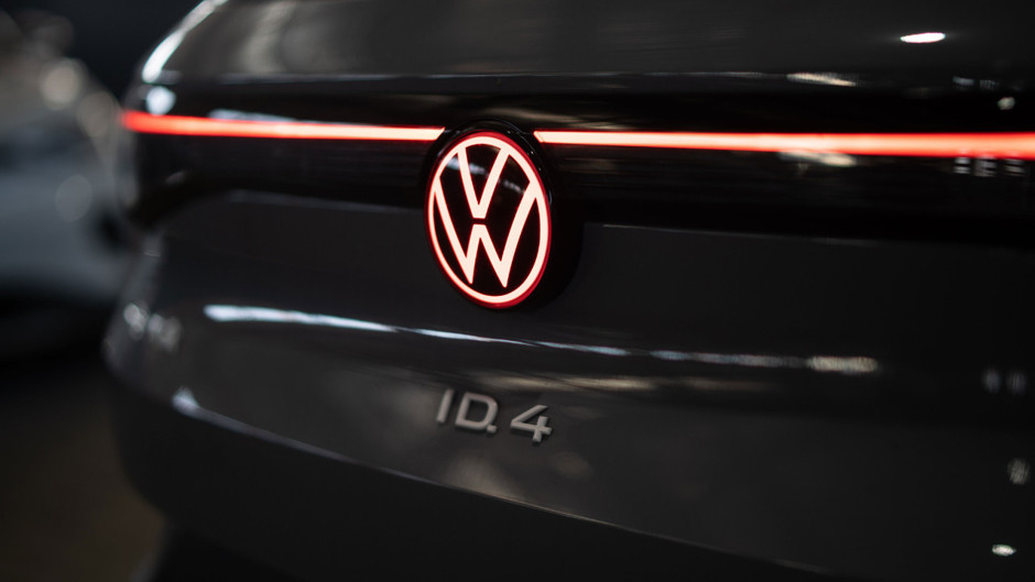 Otomobil üretimini durma noktasında getiren kriz derinleşiyor