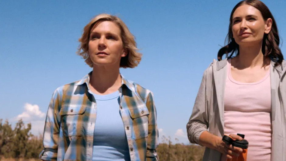 Pluribus 1. sezonu nasıl bitirdi? Büyük sorular daha yeni başlıyor - CHIP  Online